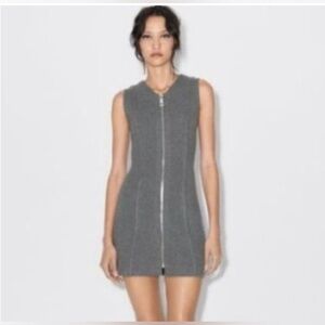 BLOGGERS’ FAVORITE FALl/WINTER ZARA KNIT DRESS WITH ZIPPER